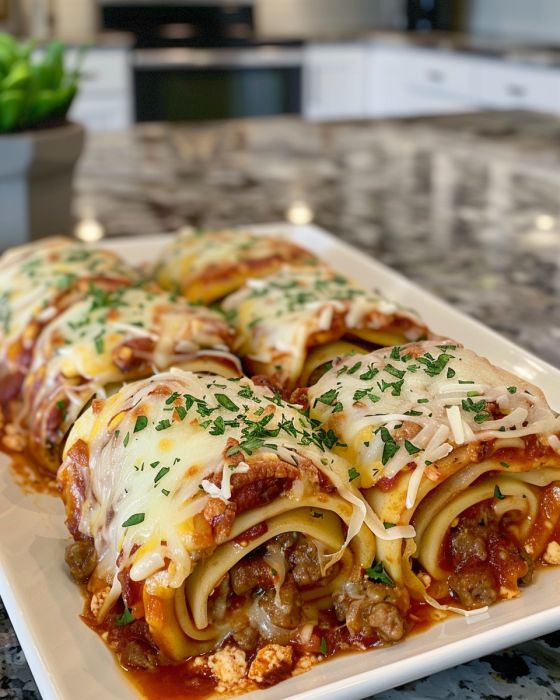 Lasagnerullar med 3 ostar och korv