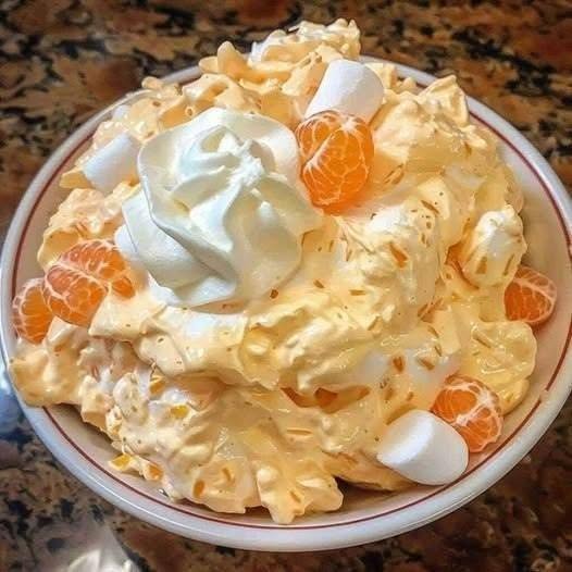 Krämig mandarindessert med marshmallows – snabb och himmelskt god