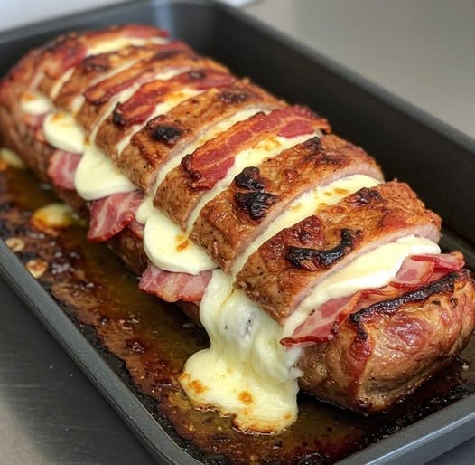 Svinekotelet fyllt med ost och bacon