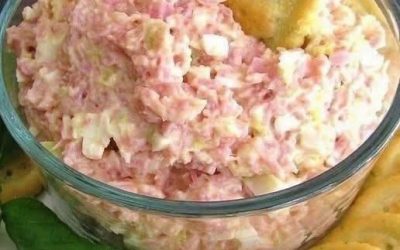 Skinksallad med en twist: Vår familjs favoritdjävulska skinksallad