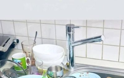 Den psykologiska betydelsen av att lämna smutsiga diskar och varför de inte borde samlas