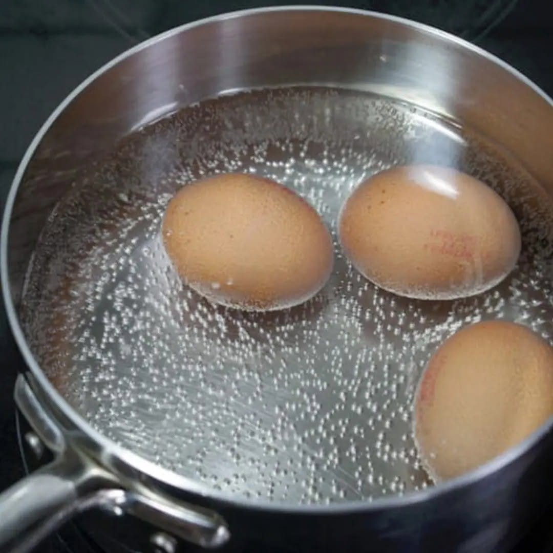 Varför koka ägg med citron?