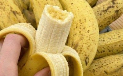 En banan om dagen efter 50: Vad den gör med din kropp kan överraska dig