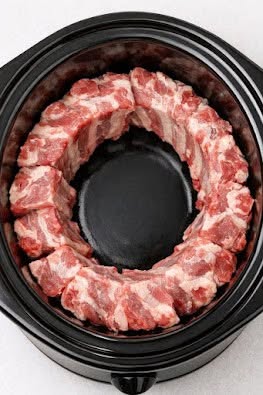 4-Ingredient Slow Cooker Vintage Sticky Spareribs