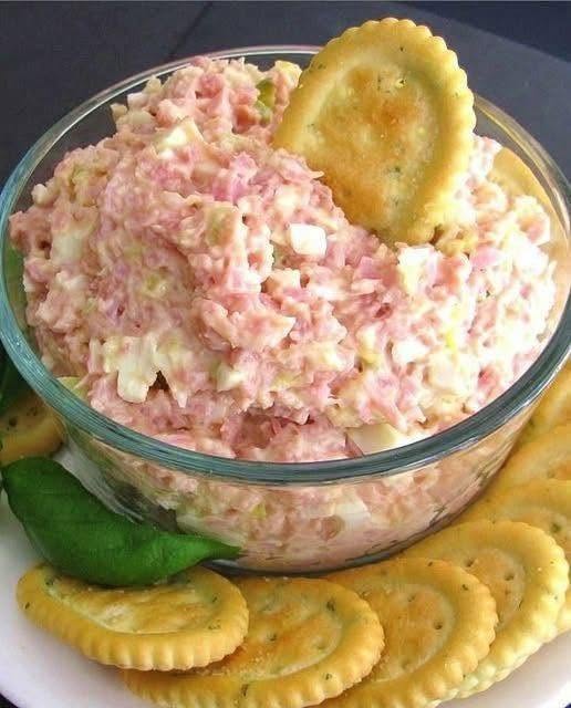 Recept på Deviled Ham-sallad: En klassisk komfortmat återuppfunnen