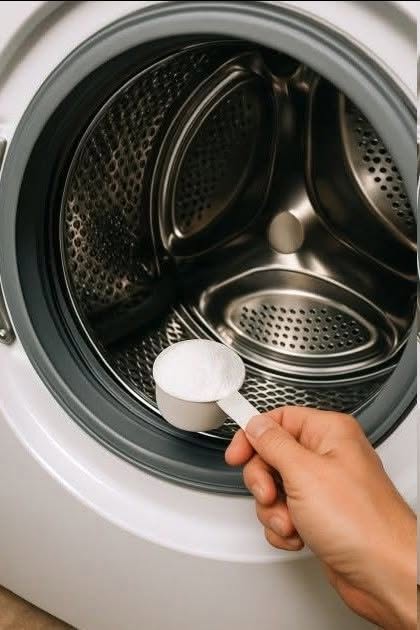 Lägg bikarbonat i din tvättmaskin – här är varför (apparatreparatörer kommer inte att berätta detta för dig)