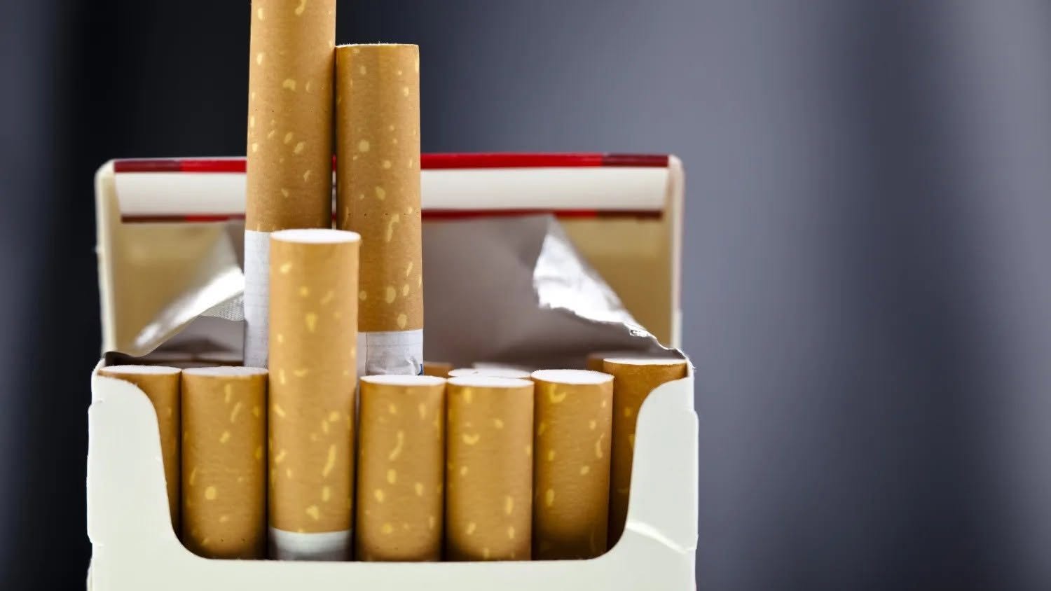 Varför cigarettpriserna i Frankrike fortsätter att stiga: en undersökning av skatter, politik, marknadskrafter och långsiktiga trender som avgör kostnaden för tobak, och en avslöjande av de ekonomiska, sociala och hälsofaktorerna bakom de ihållande prisökningarna under åren.