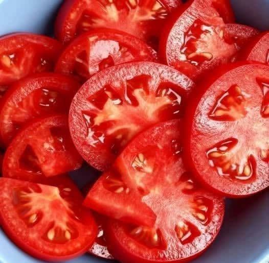Sapevi che mangiare pomodori la sera aumenta… Vedi di più