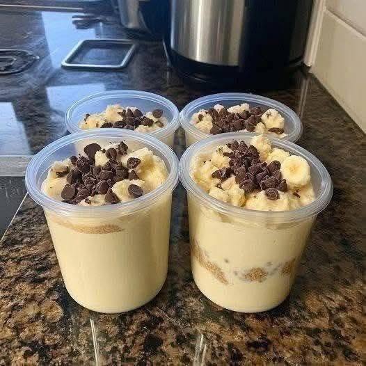 Jag äter detta till frukost varje dag och har gått ner 10 kg utan socker! Det är det enklaste och billigaste receptet och barnen älskar det också.