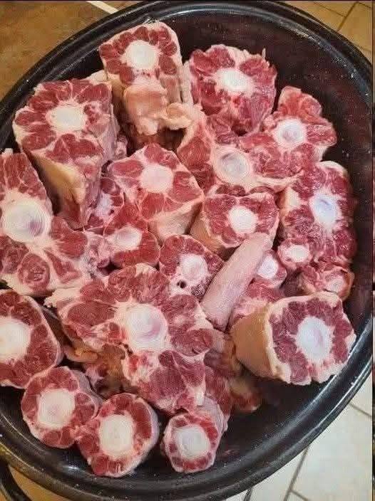 Sökresultat för: Långkokt rustikt kött med vitlök och örter