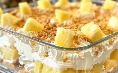 Tropisk ananasdelikat dessert