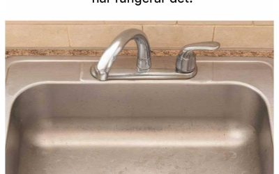 Min mormor lärde mig det här knepet för att putsa en rostfri diskbänk på 2 minuter utan några insatser. Så här fungerar det.